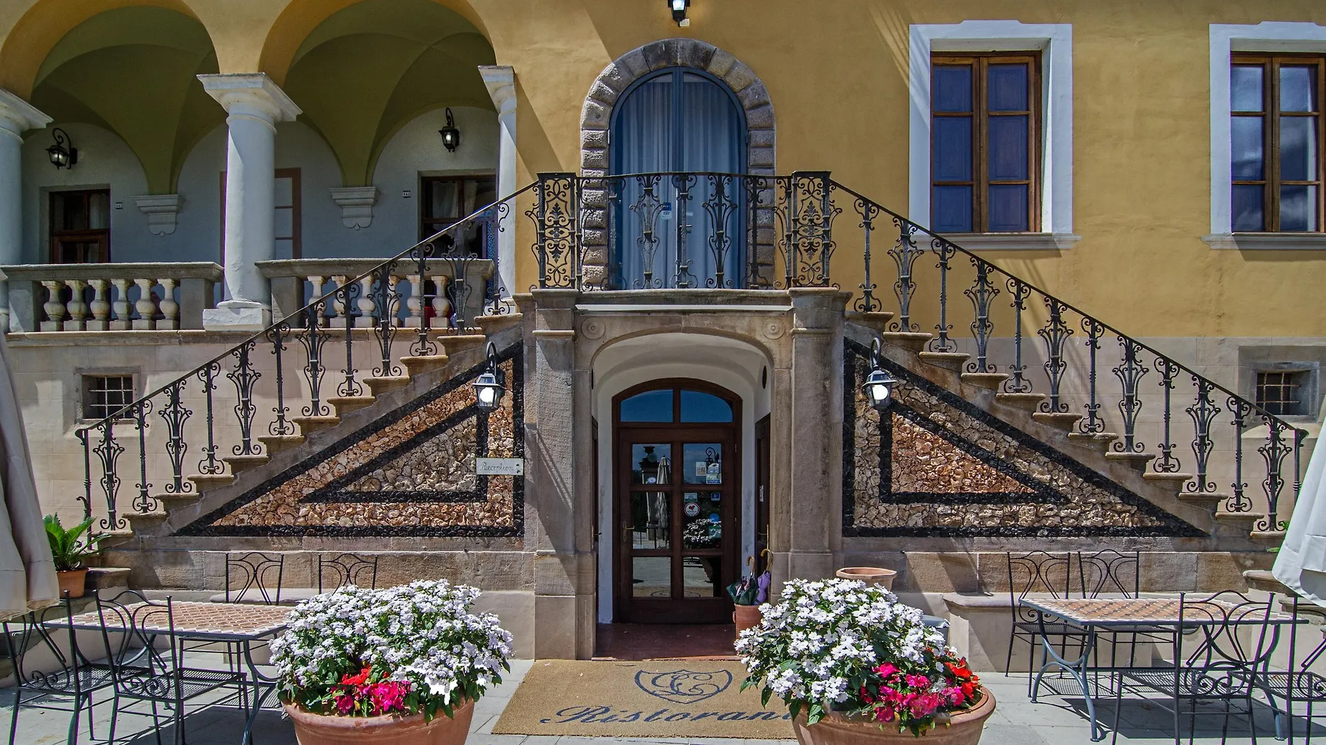 ***  Hotel Villa Cheli Lucca Italy
